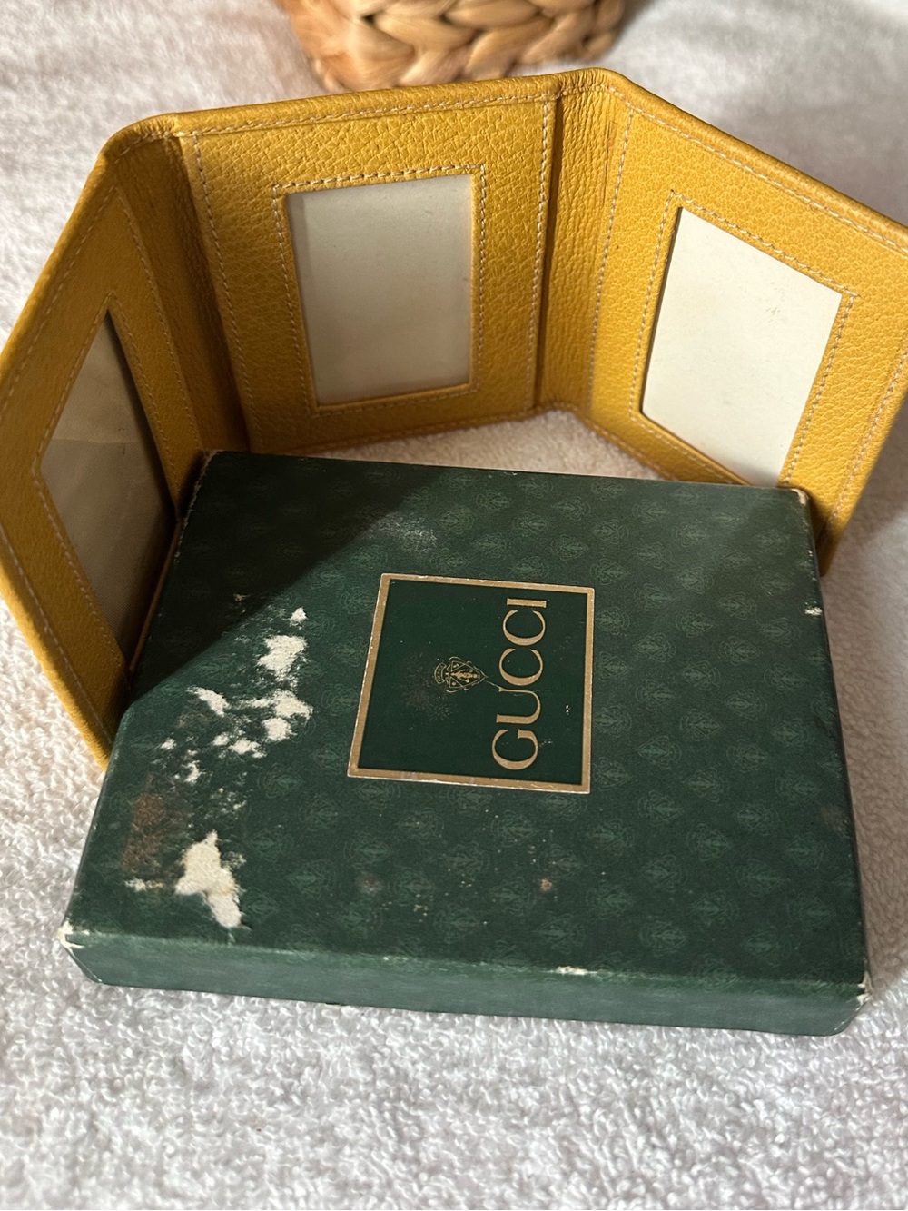 Vintage Gucci Leather Tri-Fold Picture Frame Card Holder w/ Original Box Italy